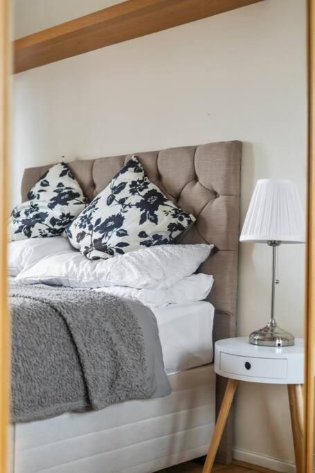 Cozy Apartment In Greater London - 1Br,1 Bath Экстерьер фото